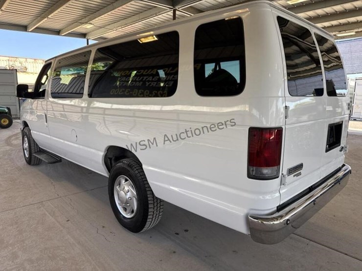 2008-ford-e350-image-5