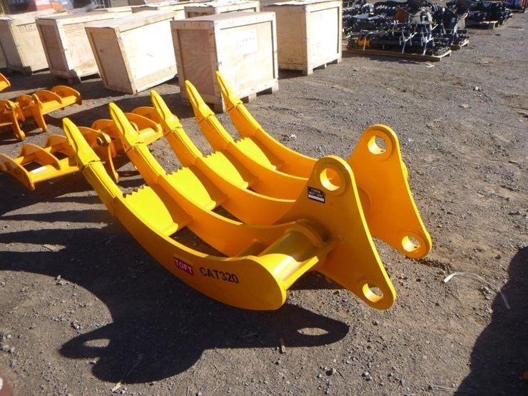 caterpillar-320-image-4