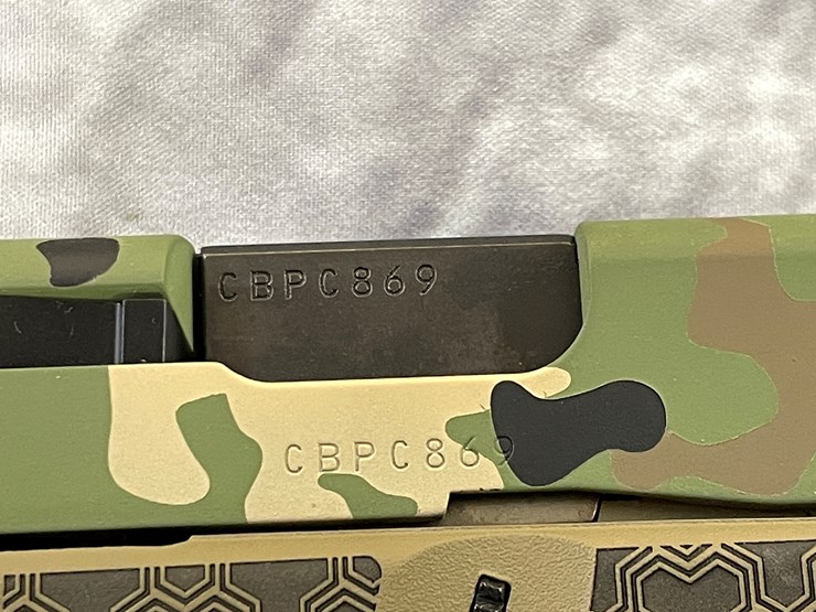 #4013-•-glock-19-gen-5-mos,-camo-slide,-sn:-cbpc869-image-11