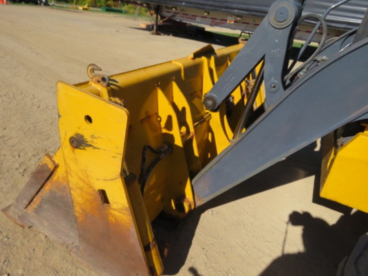 deere-310sl-image-3