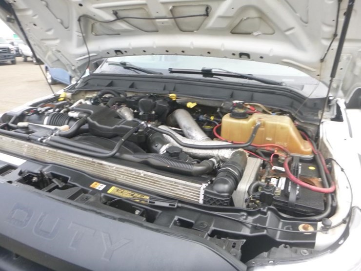 2015-ford-f550-image-26