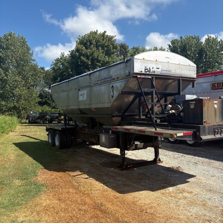 2014 Adams Dry Trailer (DR12223 Unit 304415)