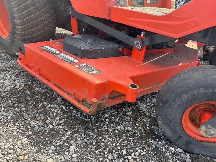 2011-kubota-zg327-image-14