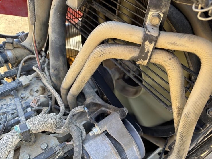 2019-deere-310l-ep-image-59