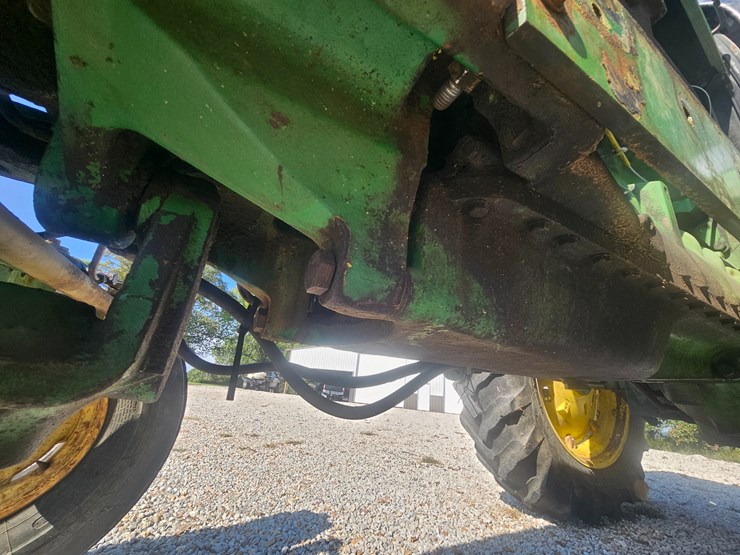 john-deere-3040-image-32