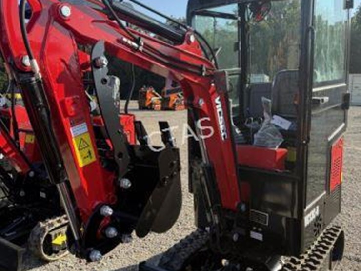 #50-•-mini-excavator---gas---*broken-front-glass*-image-1