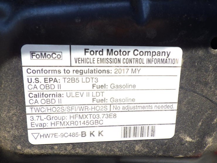 2017-ford-explorer-image-12