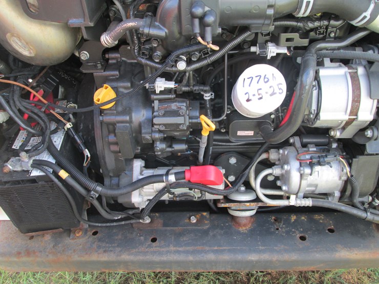2019-bobcat-t870-image-17
