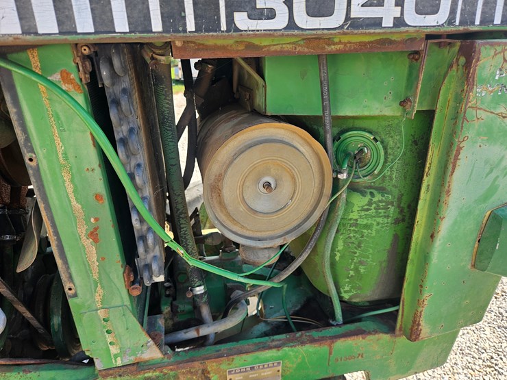 john-deere-3040-image-27