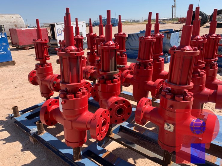 (3)-3”-hydraulic-gate-valves-image-1
