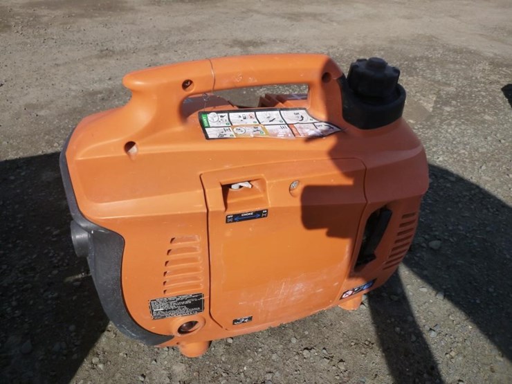 generac-ix2000-gas-generator-image-4