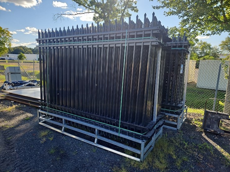 (24)-10'-steel-fence-sections,-image-1