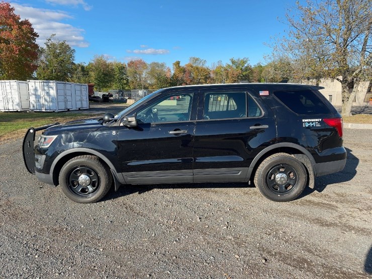 2017-ford-explorer-police-interceptor-image-2