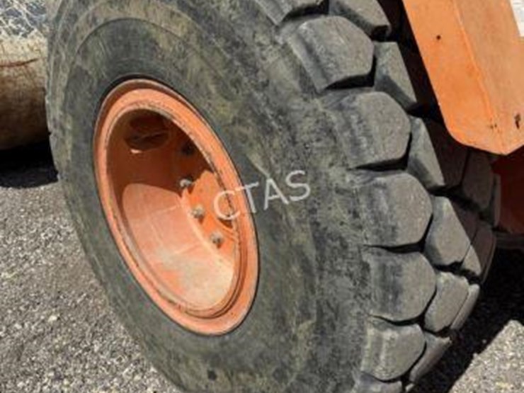 #220-•-doosan-wheel-loader-w/-bucket-image-12
