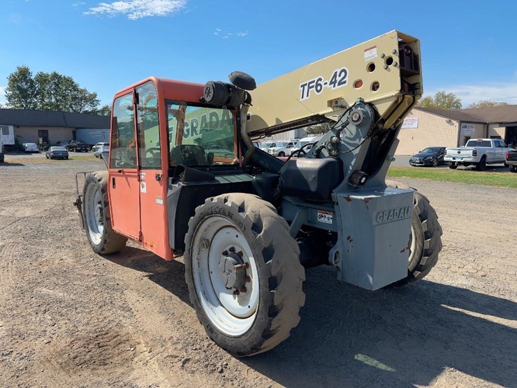 2004-jlg-tf6-42-image-3