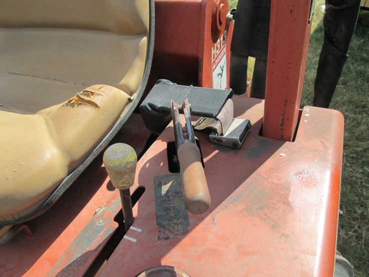 2004-ditch-witch-3700-image-22