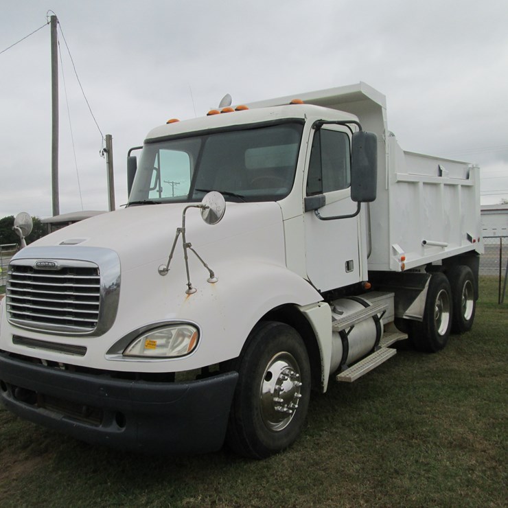 2006 FREIGHTLINER COLUMBIA 120