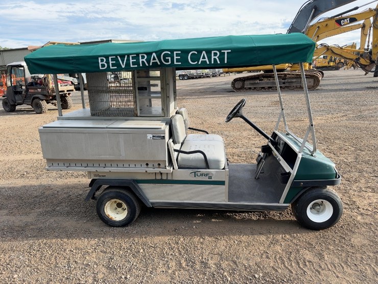 club-car-turf-ii-beverage-cart-image-6