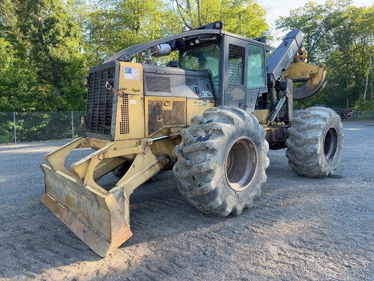 2006-caterpillar-525c-image-1
