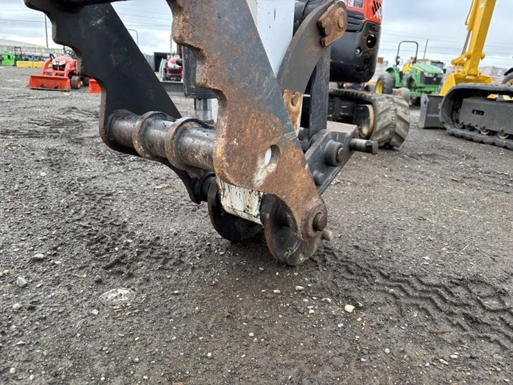 2019-bobcat-e32i-image-11