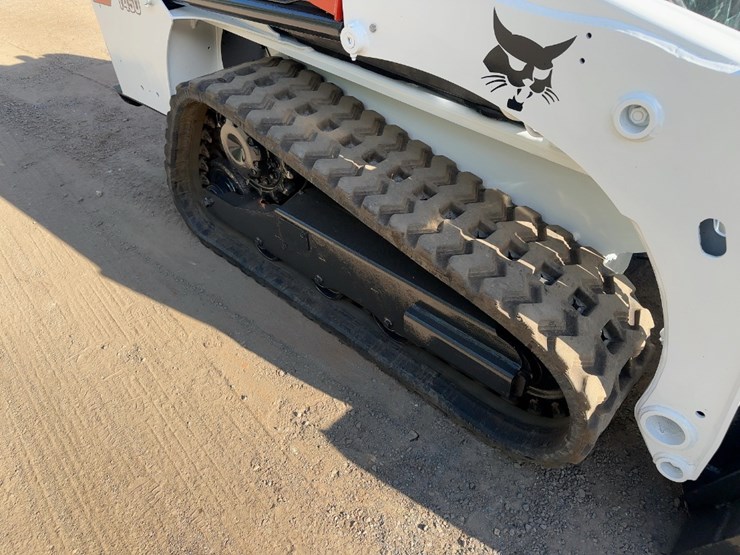 2017-bobcat-t450-image-11