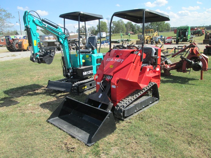 #29329-•-unused-agt-industrial-sda-140t-compact-skid-steer-sda140t25l0705253-image-1