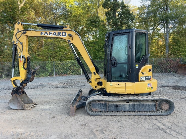 2018-caterpillar-305-image-2