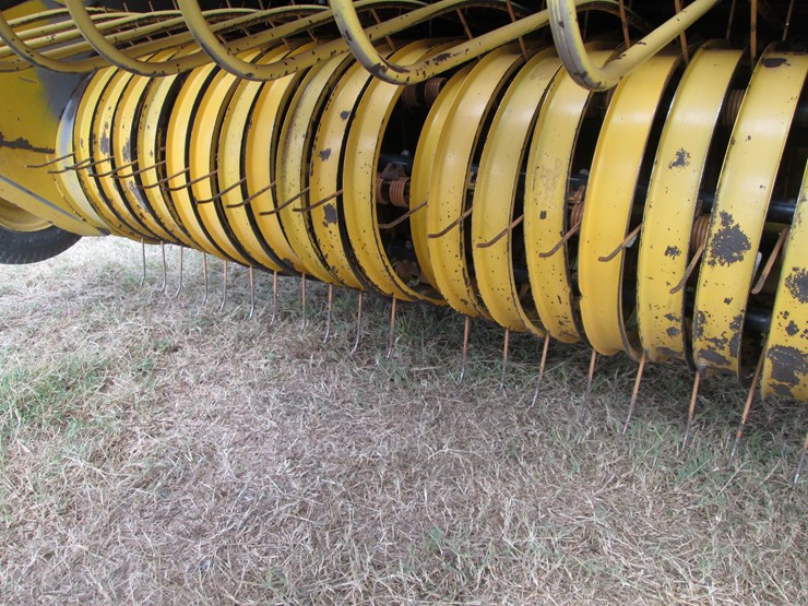 new-holland-664-image-27