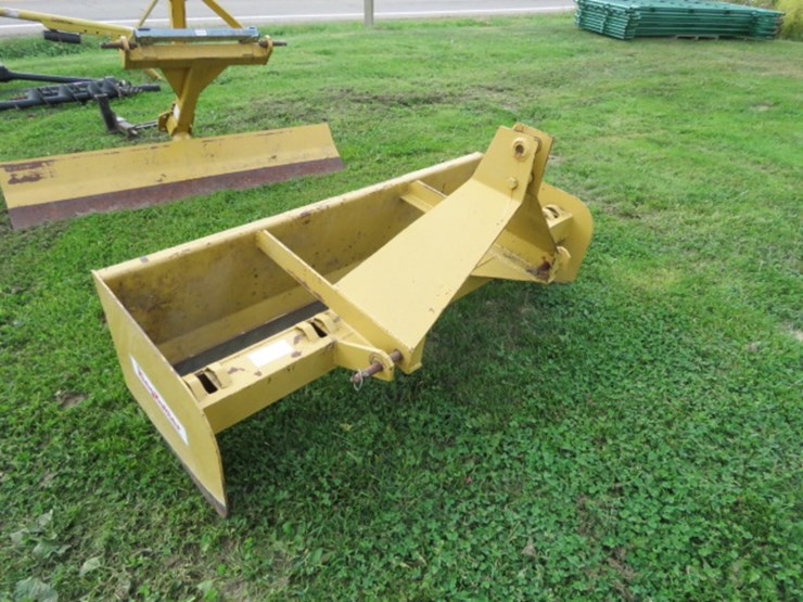 king-kutter-5-ft-3pt-hitch-box-blade-image-2