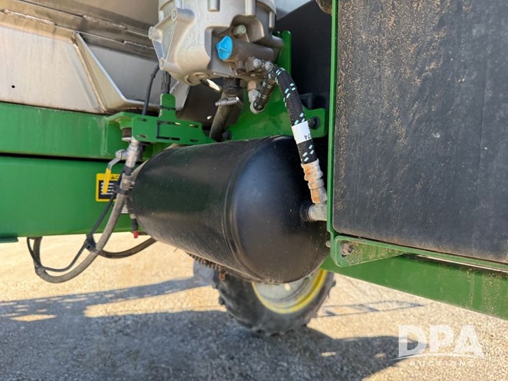 2022-john-deere-412r-image-112