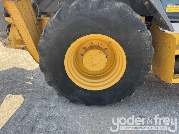 deere-310sl-image-12