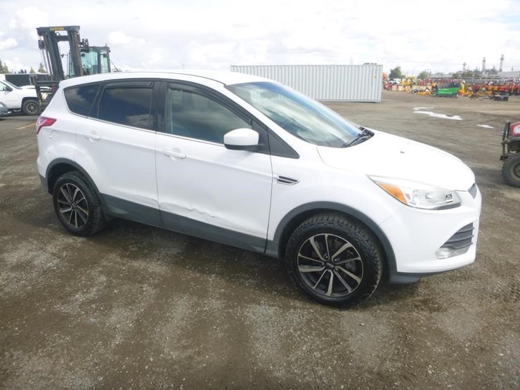 2014-ford-escape-image-2