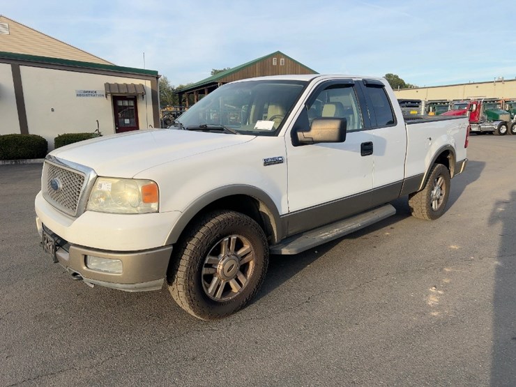 2004-ford-f150-lariat-image-1