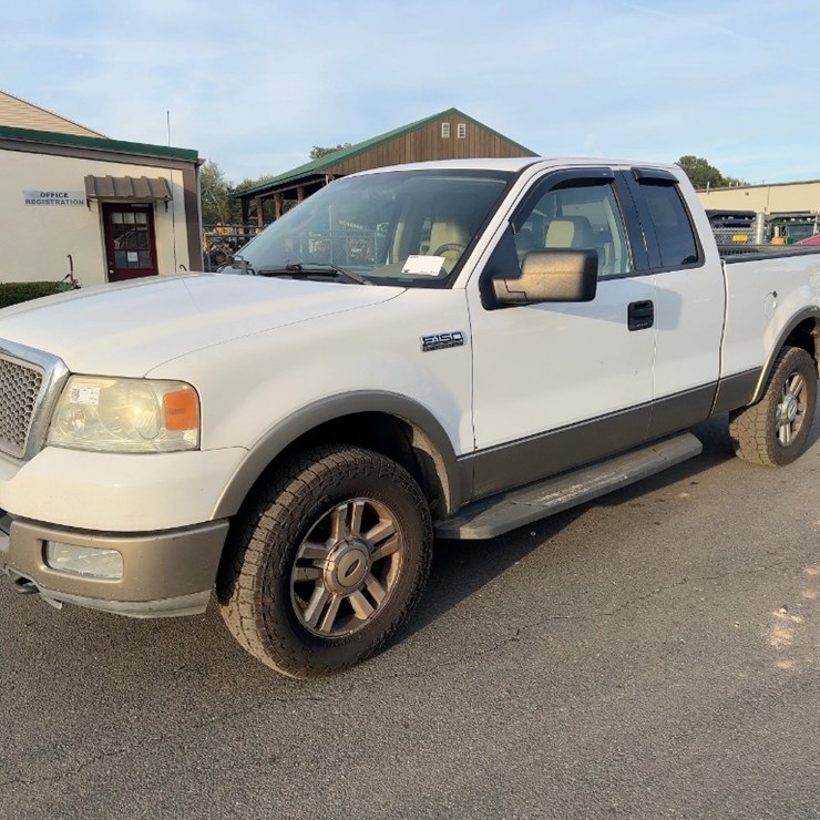 2004 FORD F150 LARIAT