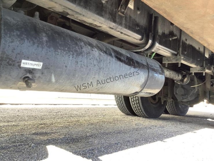 2012-freightliner-m2-f/b-image-29