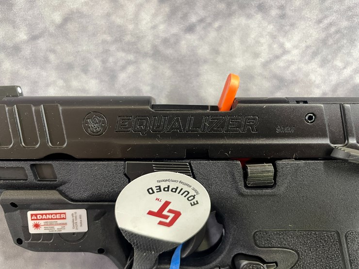 #4019-•-smith-&-wesson-equalizer-with-laser,-sn:-ekf7367-image-5
