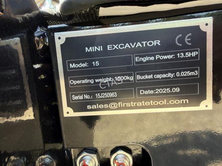 #111-•-mini-excavator---gas---model:15-image-8