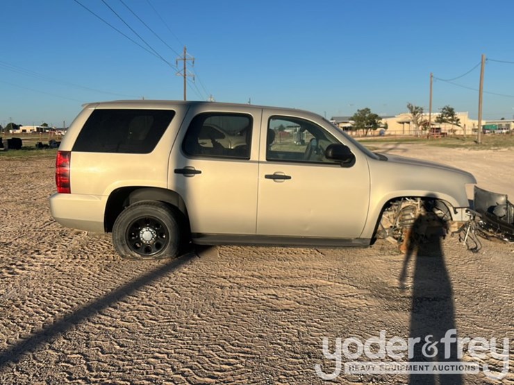 2012-chevrolet-tahoe-image-5