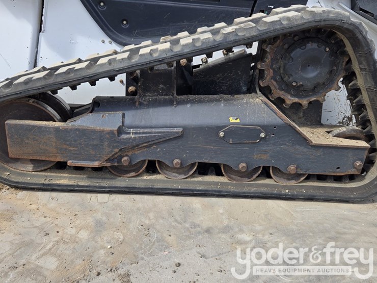 2022-bobcat-t76-image-13