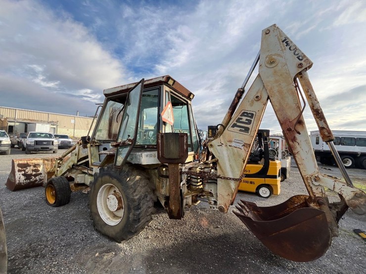 1990-jbc-backhoe-image-2