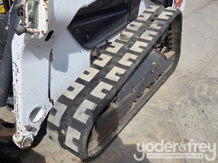 2022-bobcat-t76-image-15
