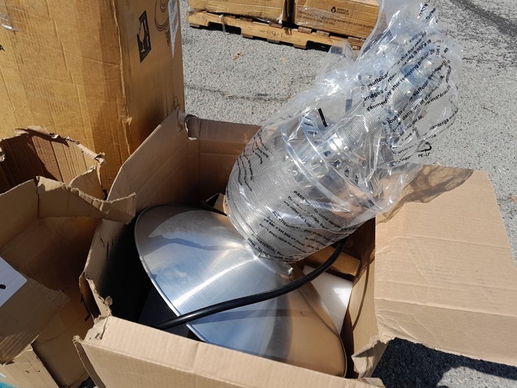 lot#-725-gorilla-gadget's-patio-heater-image-3