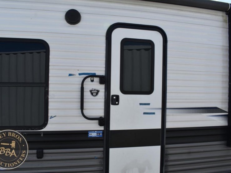 2022-jayco-jay-flight-slx-264bh-38128-image-17