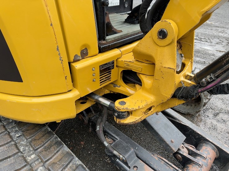 2016-caterpillar-304e2-cr-image-18