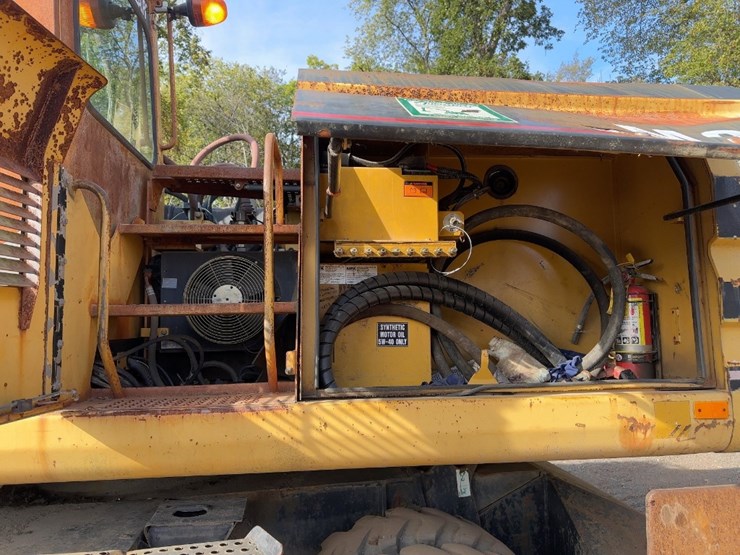 1999-caterpillar-m318-image-21