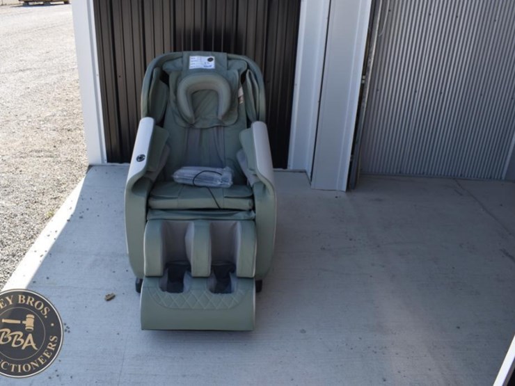 massage-chair-with-full-body-and-reclining-function-image-1