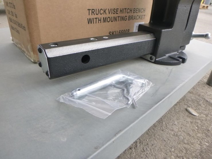 hitch-mount-bench-vise-w/mount-bracket-image-4