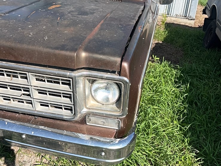 1978-chevy-cheyenne-20-3/4-ton-2-wheel-drive-pick-up,-been-sitting,-sell-as-is-image-19