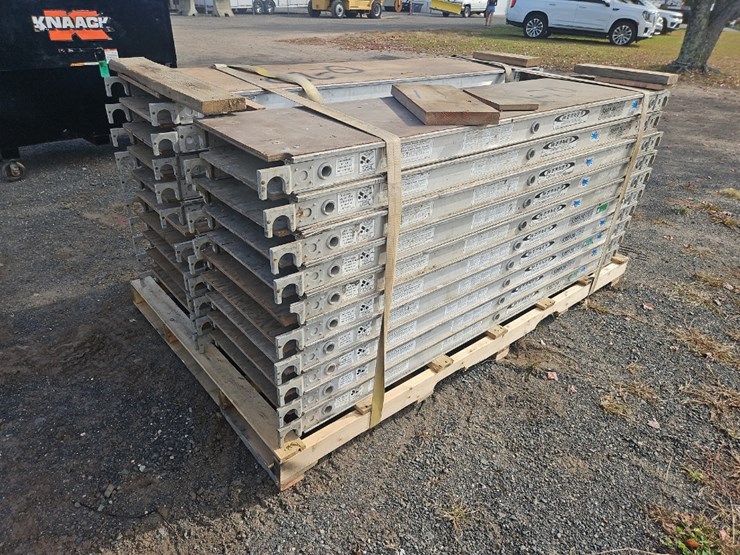 quantity-of-werner-aluminum-planks-image-4