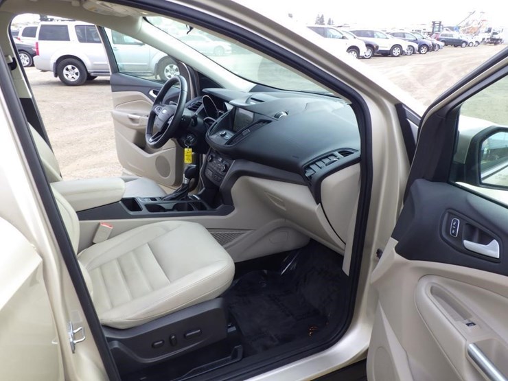 2017-ford-escape-image-6